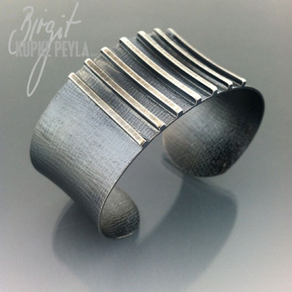 Cuffbracelet jewelry made by Birgit Kupke-Peyla