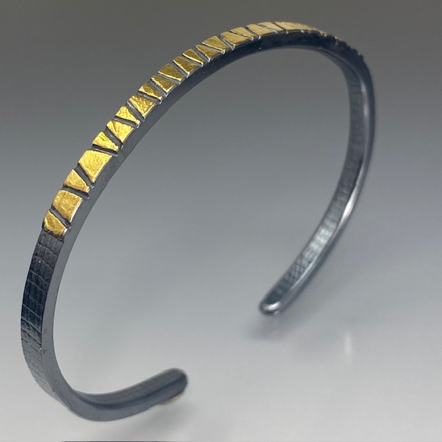 4mm wide