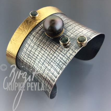 silver and gold bracelet - jewelry made by Birgit Kupke-Peyla