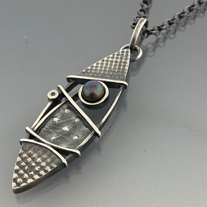 Navette Pendant